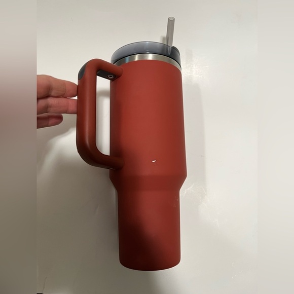 Stanley RED RUST the QUENCHER H2.0 FLOWSTATE TUMBLER (SOFT MATTE) | 40 OZ - Picture 2 of 12